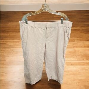 Liz Claiborne Pink Cropped Pants Classic Style